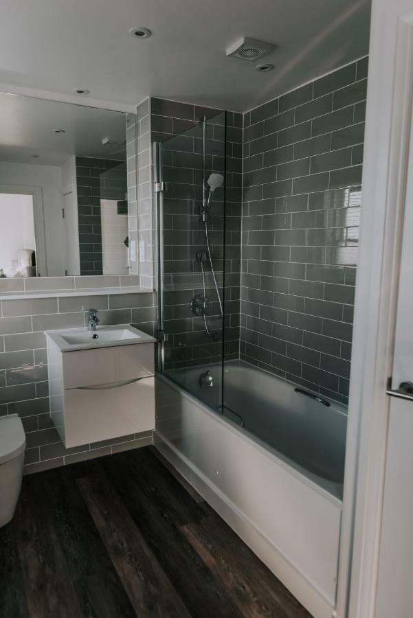 Cavendish House With Secure, Allocated Parking, 2 Mins Walk From Windsor Castle Exterior foto